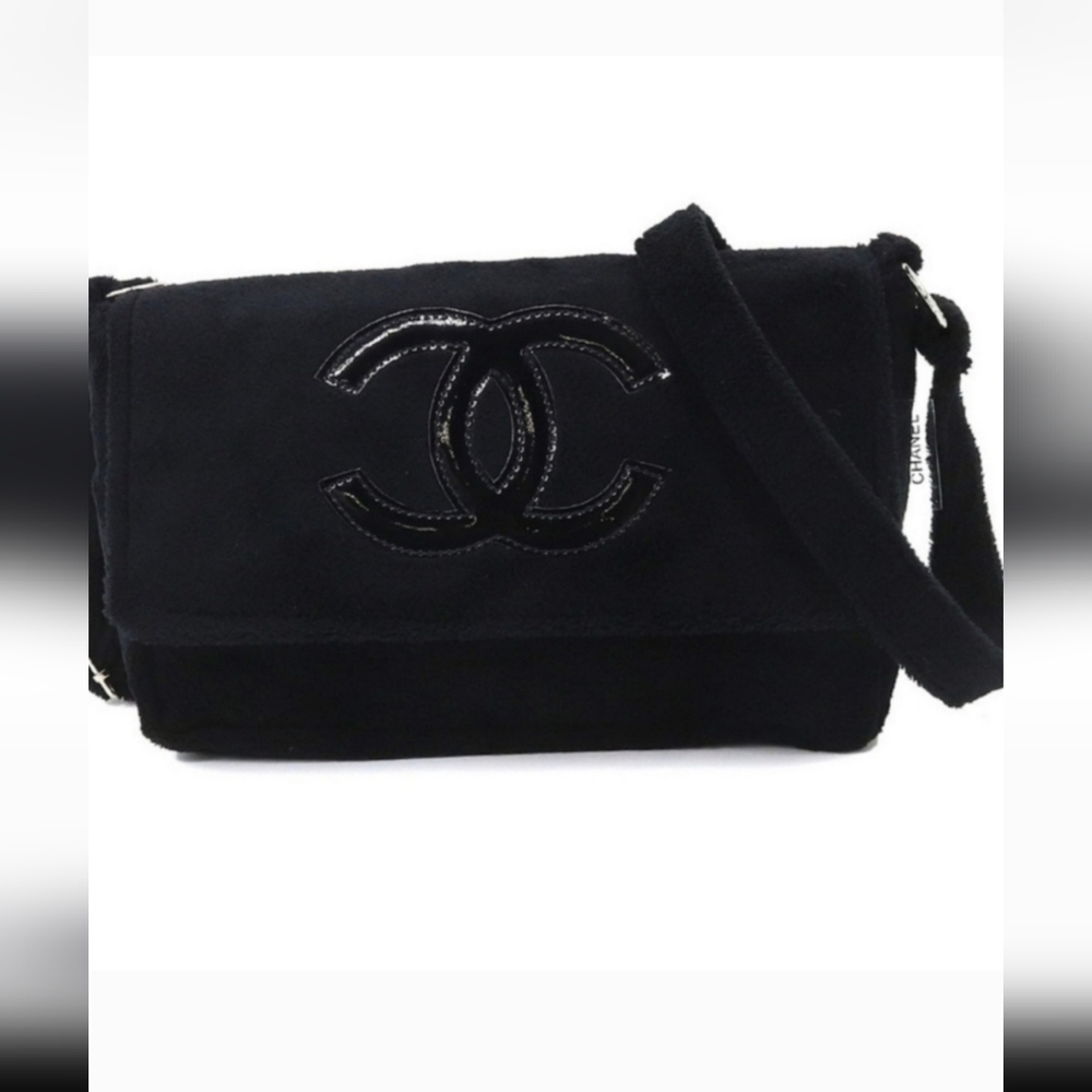 NEW Chanel Black Shoulder Bag